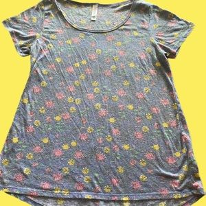 LulaRoe Perfect T medium